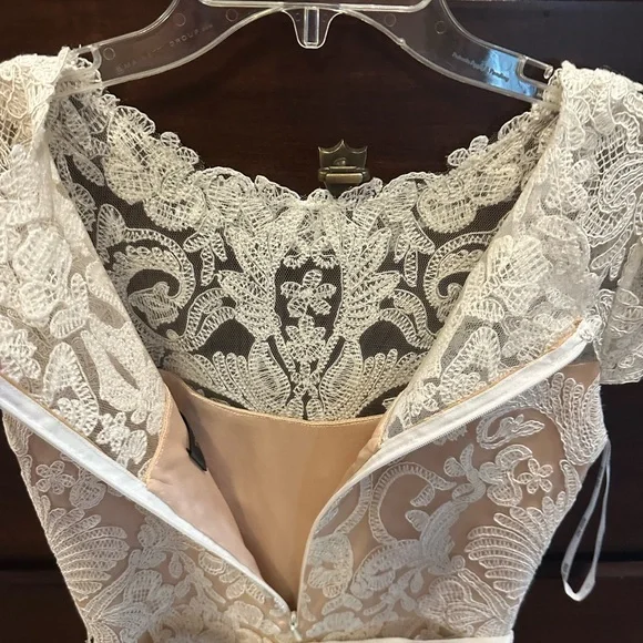 Tadashi Shoji Cream Flutter Sleeve Wedding Dress - Picture 9 of 14